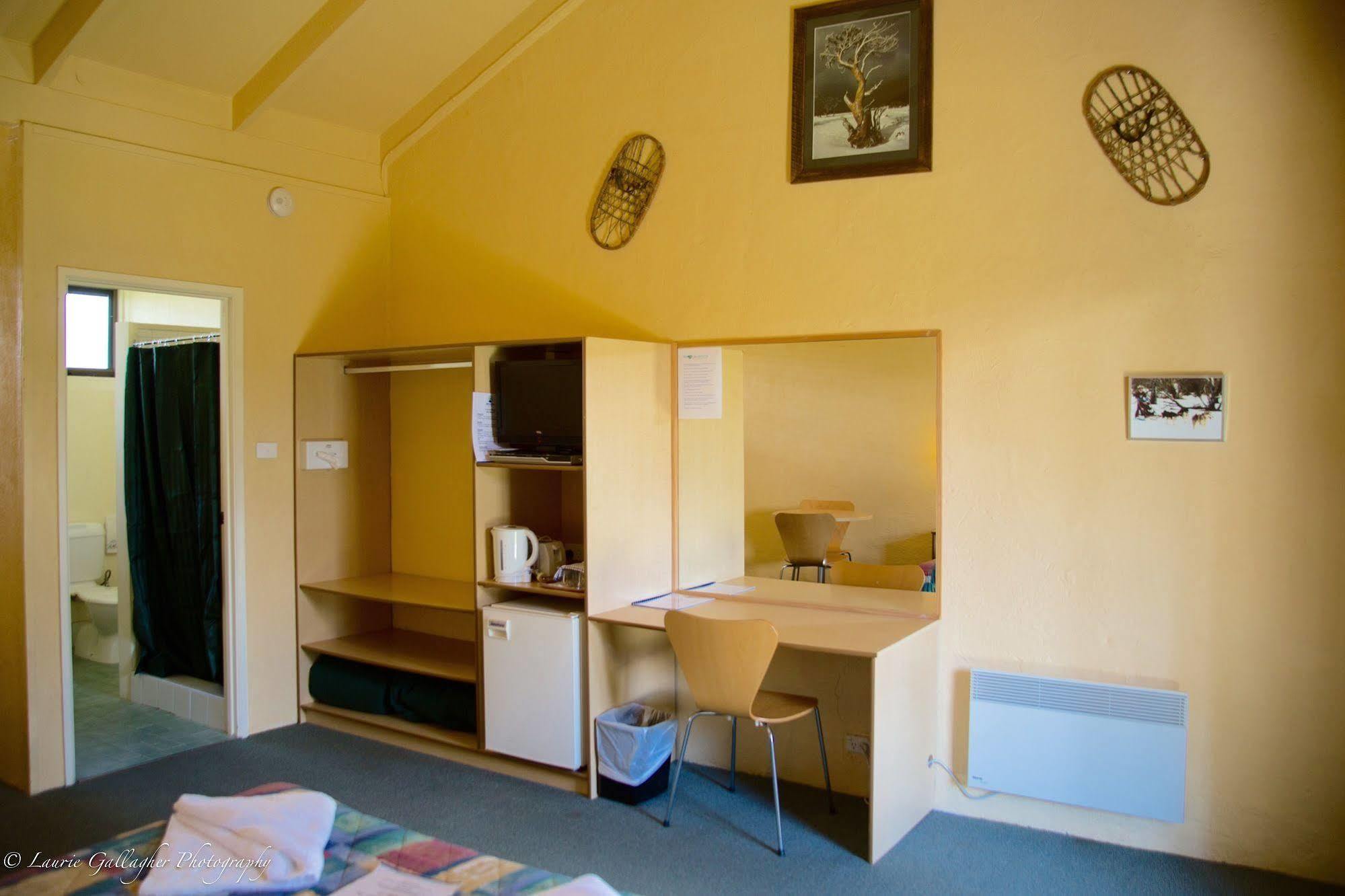 Harrietville Hotel Motel Екстер'єр фото